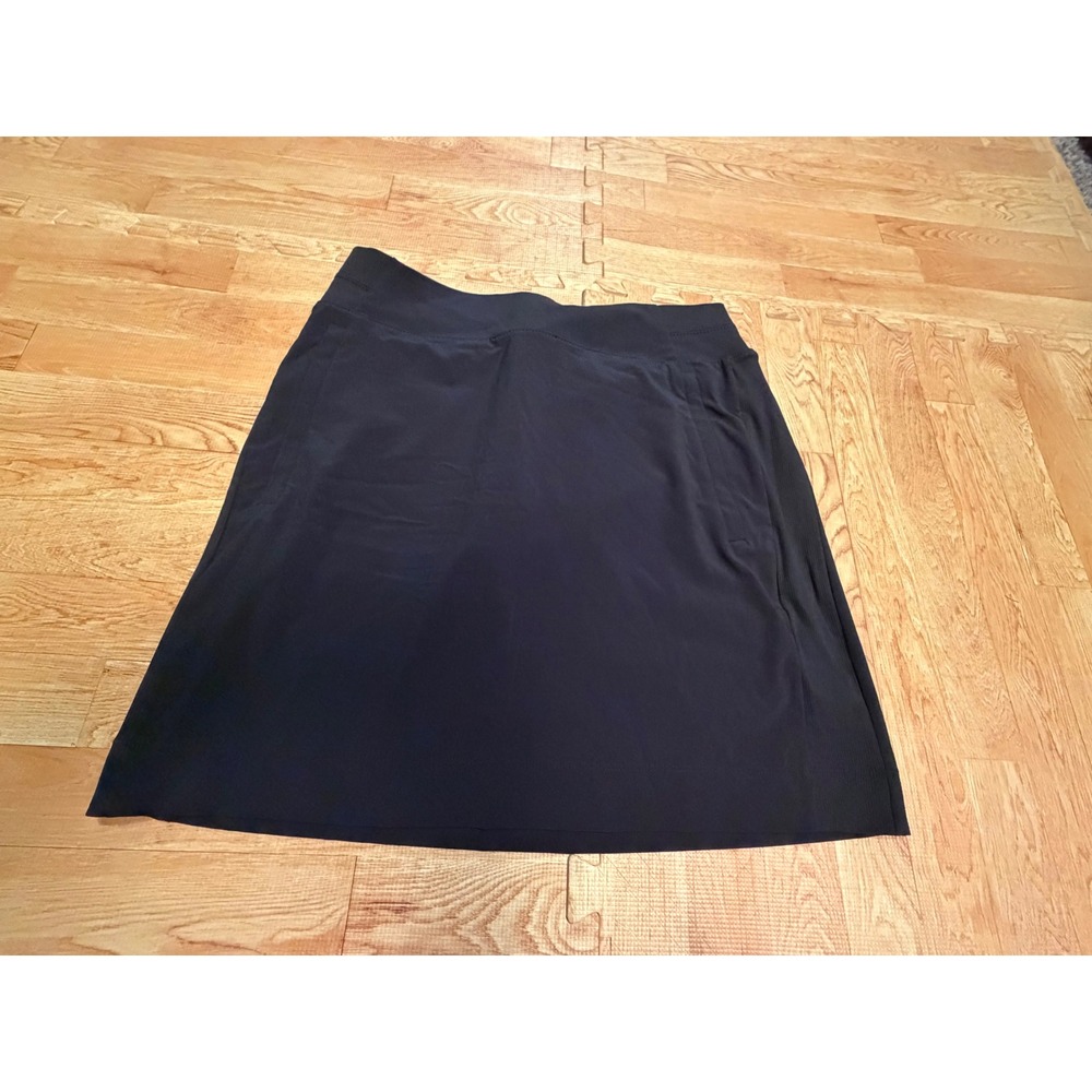Athleta Soho Skort Black Active Hiking Travel Skirt with Pockets Size 6 Tall